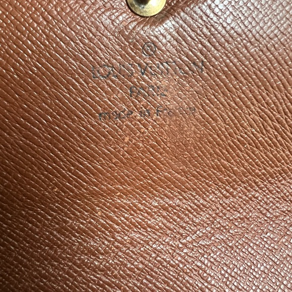 Louis Vuitton wallet - Picture 11 of 11